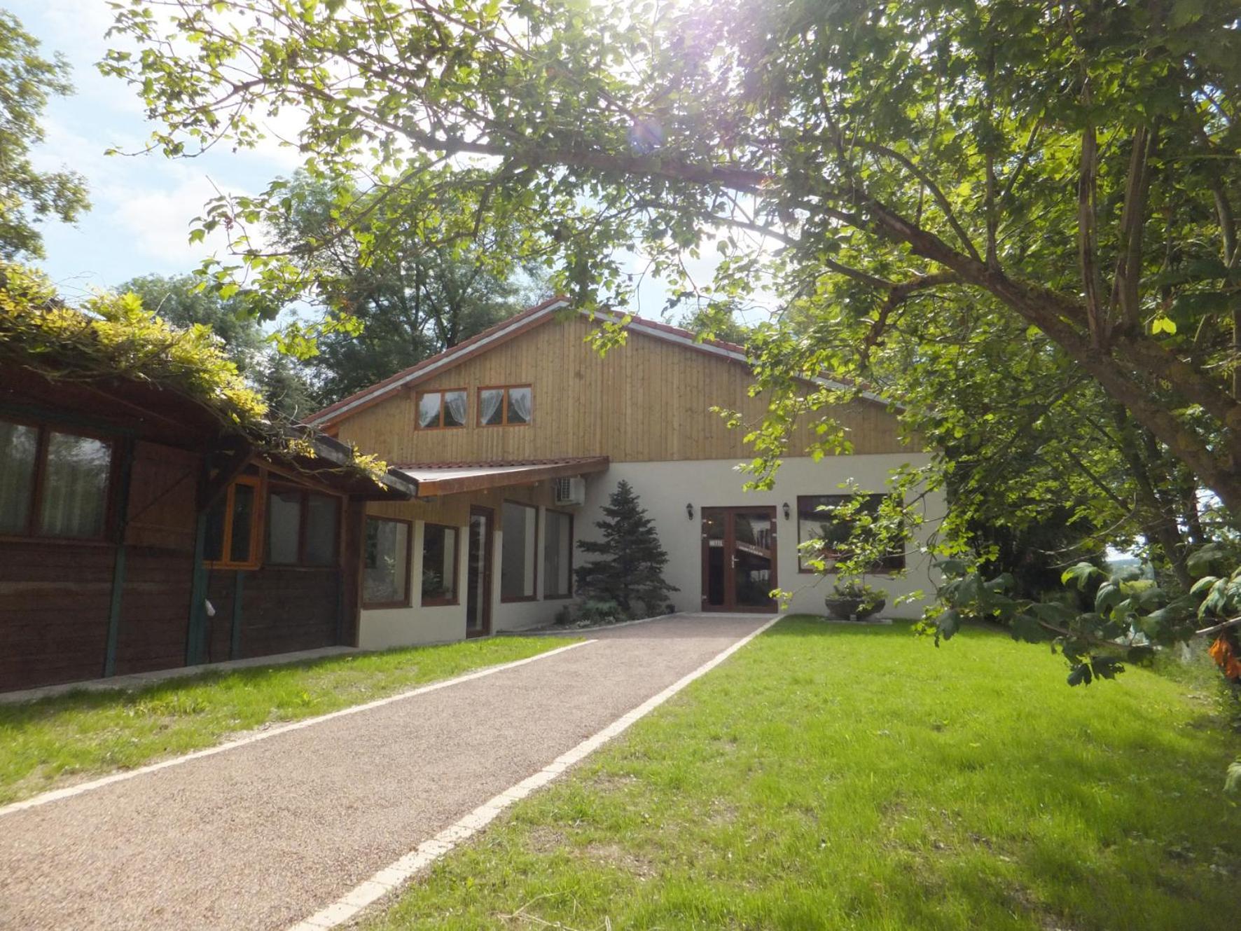 Logis Hotel Le Chantoiseau Chaumont-sur-Aire Eksteriør bilde