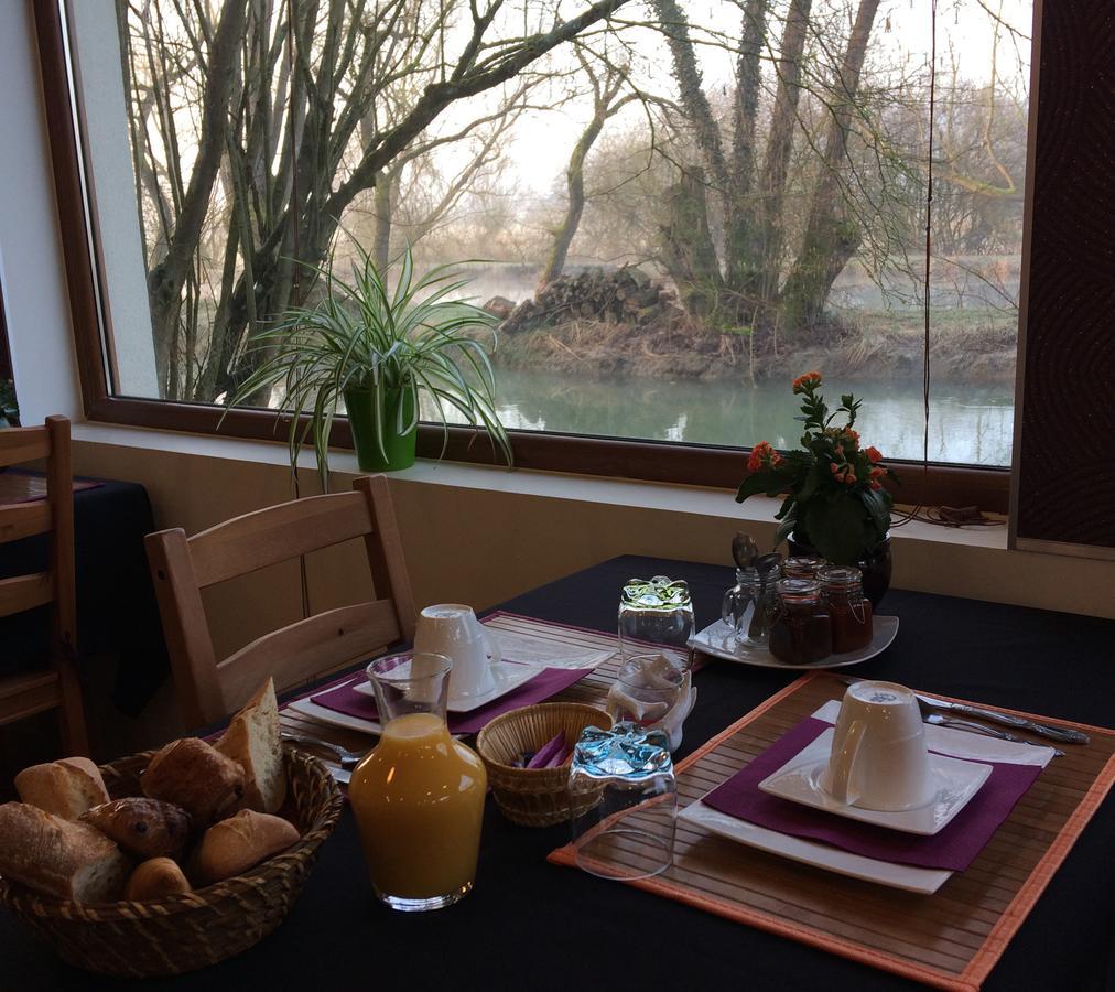 Logis Hotel Le Chantoiseau Chaumont-sur-Aire Eksteriør bilde