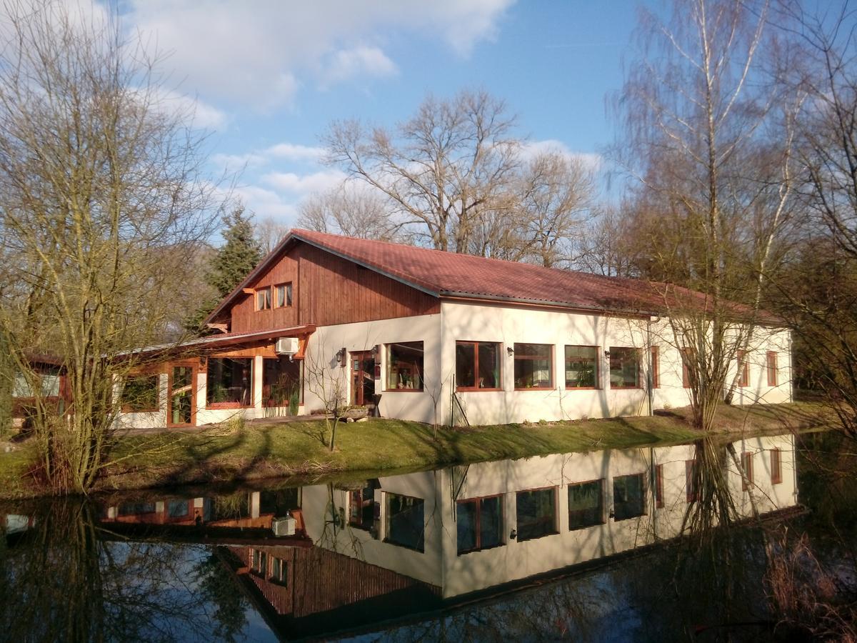 Logis Hotel Le Chantoiseau Chaumont-sur-Aire Eksteriør bilde