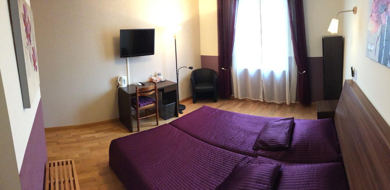 Logis Hotel Le Chantoiseau Chaumont-sur-Aire Eksteriør bilde