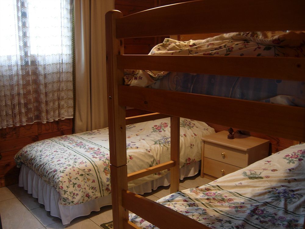 Logis Hotel Le Chantoiseau Chaumont-sur-Aire Eksteriør bilde