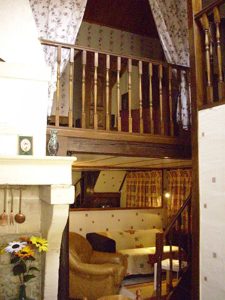 Logis Hotel Le Chantoiseau Chaumont-sur-Aire Eksteriør bilde