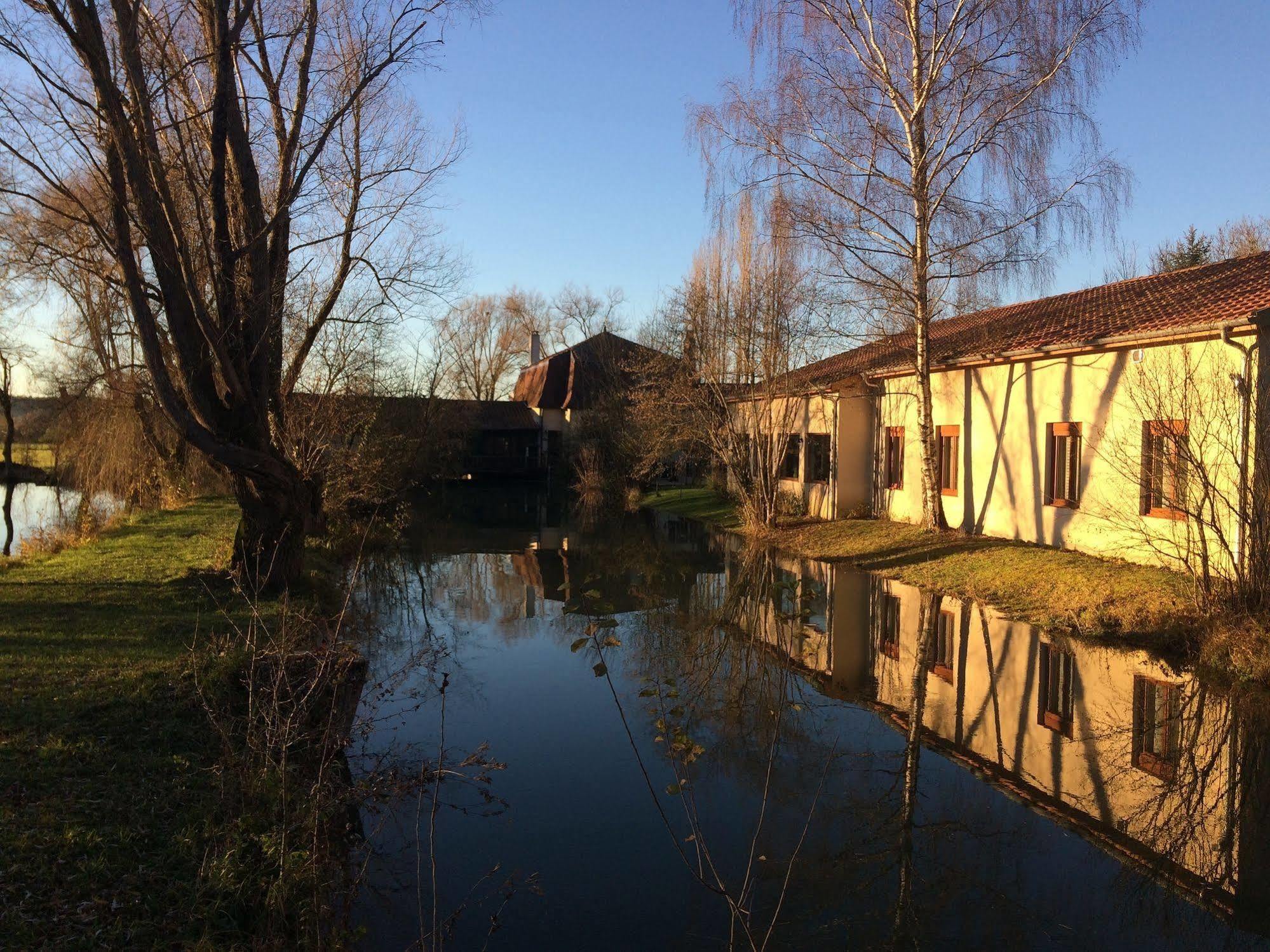 Logis Hotel Le Chantoiseau Chaumont-sur-Aire Eksteriør bilde