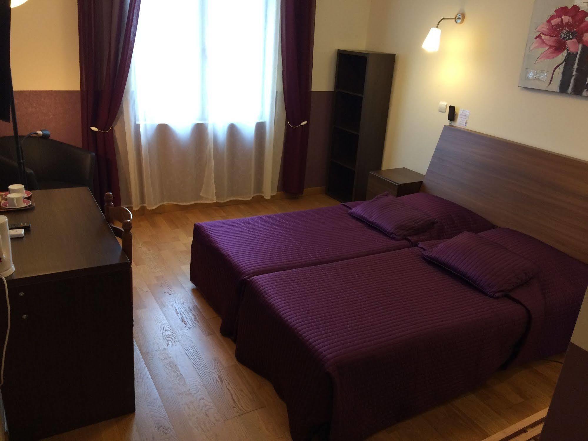 Logis Hotel Le Chantoiseau Chaumont-sur-Aire Eksteriør bilde