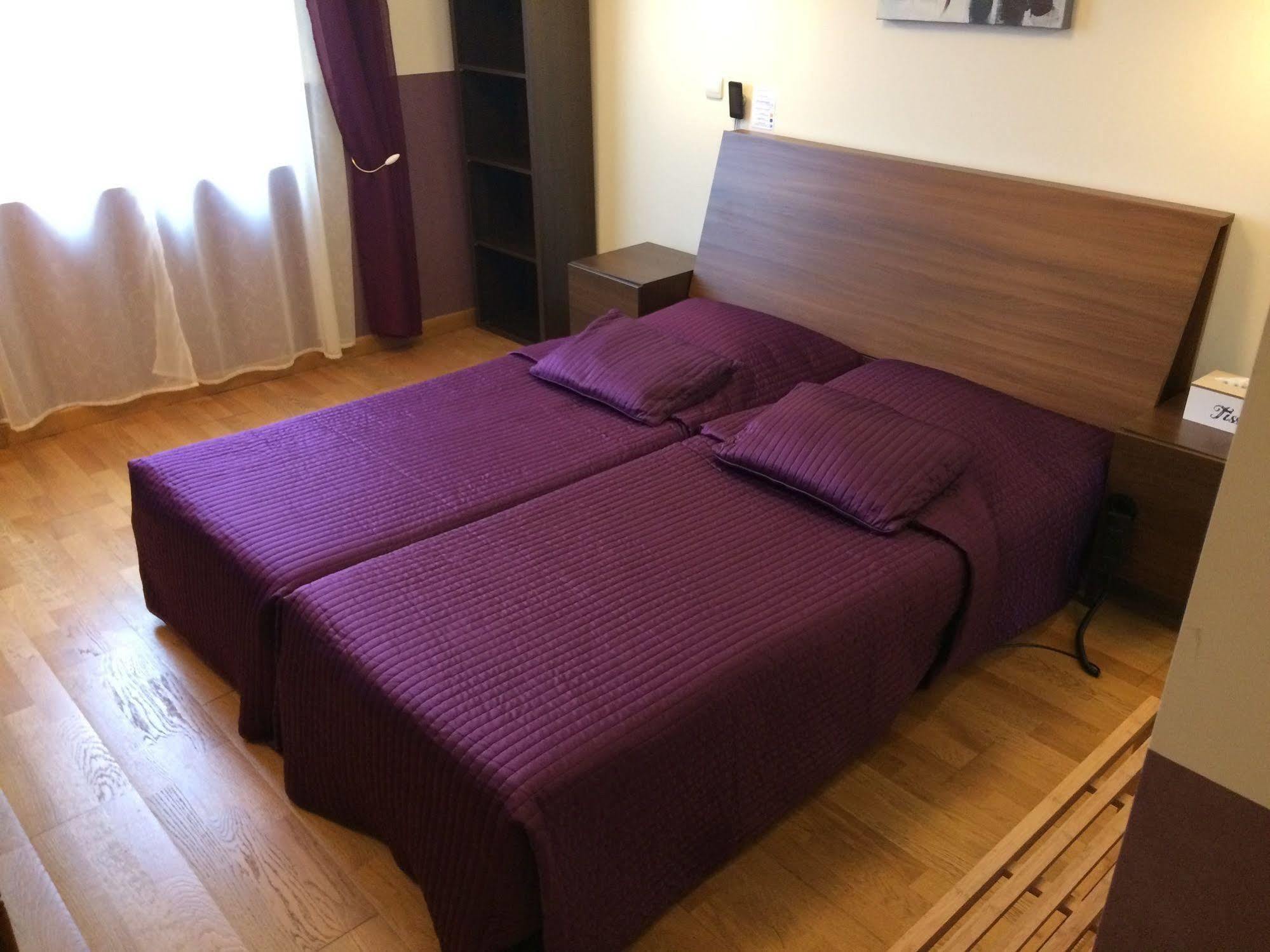Logis Hotel Le Chantoiseau Chaumont-sur-Aire Eksteriør bilde